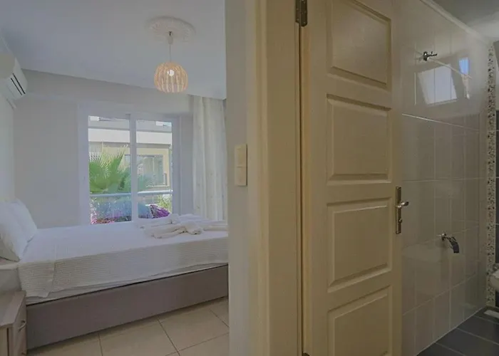 Villa Detached With Private Pool In çalışta