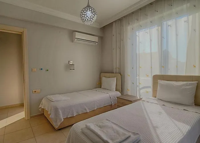 Villa Detached With Private Pool In Calista