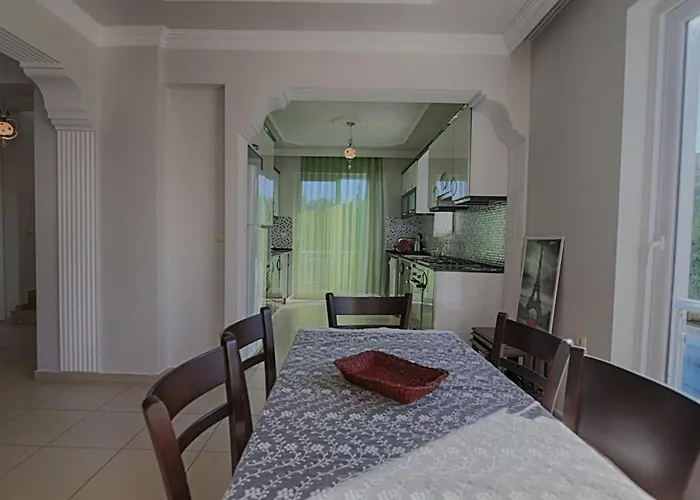 Detached With Private Pool In Calista Vila *